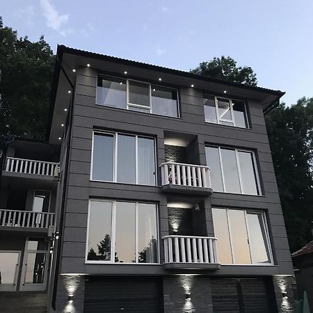 Apartment Ajla Tuzla Bagian luar foto