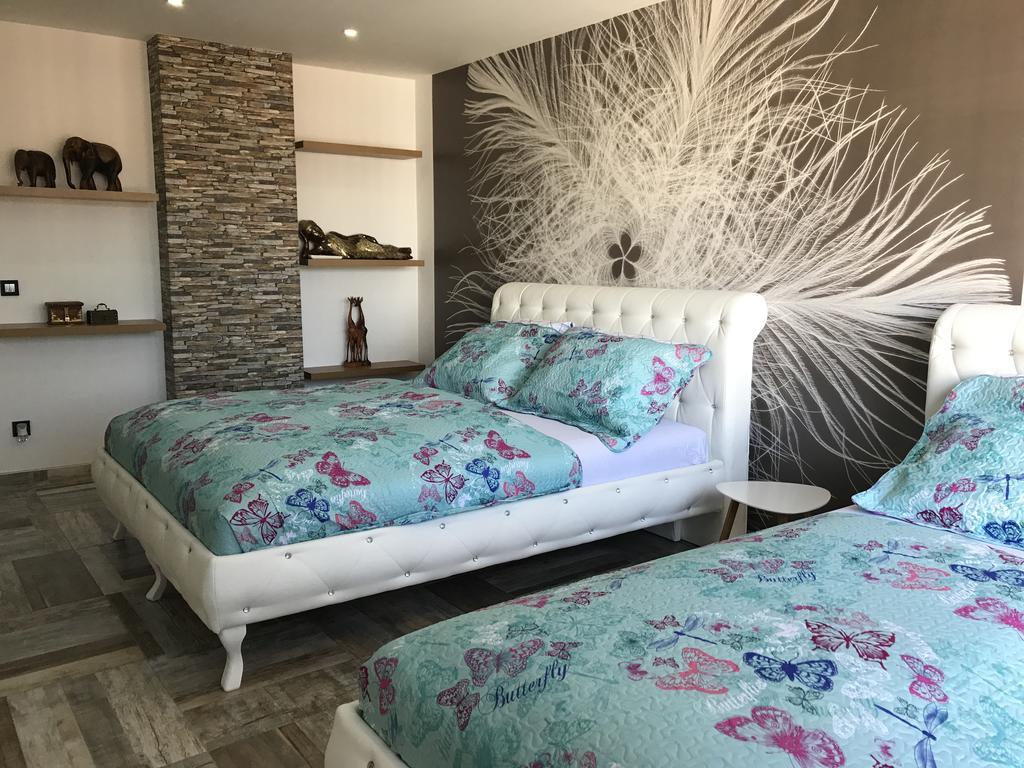 Apartment Ajla Tuzla Bagian luar foto