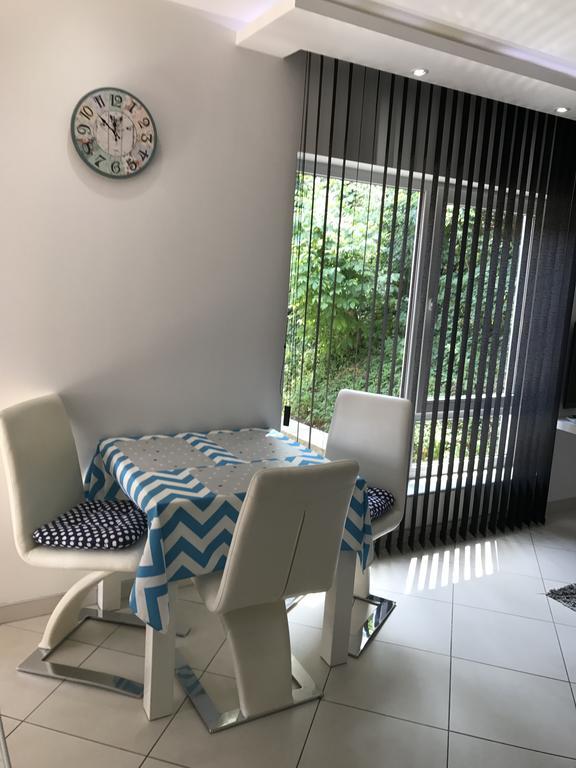 Apartment Ajla Tuzla Bagian luar foto