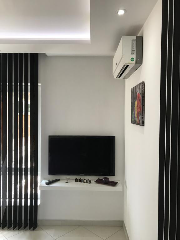 Apartment Ajla Tuzla Bagian luar foto