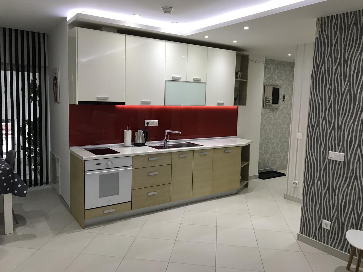 Apartment Ajla Tuzla Bagian luar foto