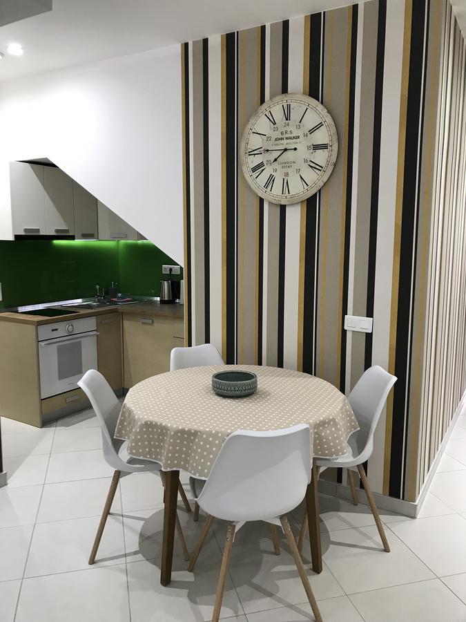 Apartment Ajla Tuzla Bagian luar foto