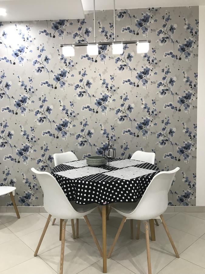 Apartment Ajla Tuzla Bagian luar foto