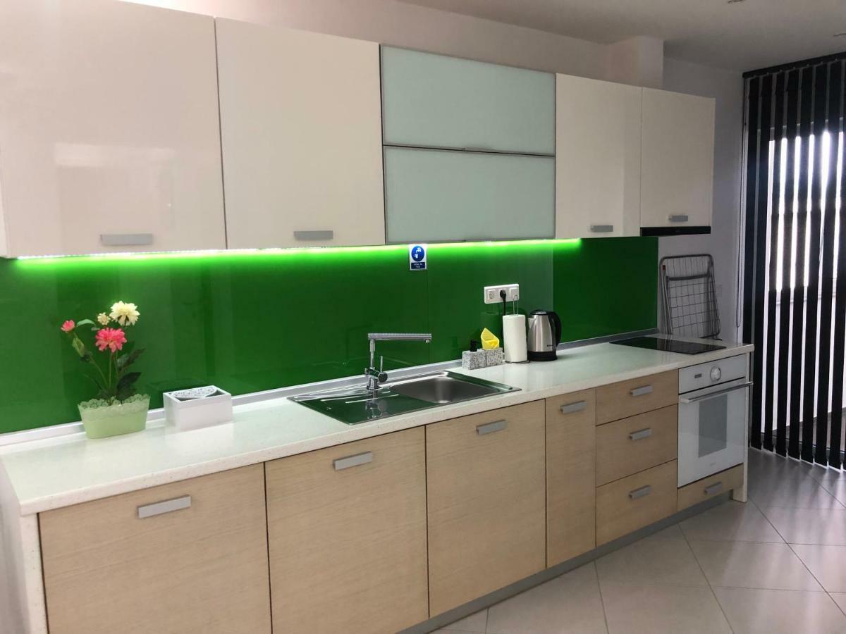 Apartment Ajla Tuzla Bagian luar foto